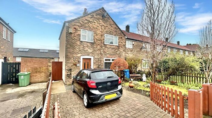 3 Bedroom End Of Terrace House For Sale In Keswick Avenue, Oldham, OL8