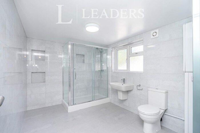 2 Bedroom Apartment To Rent In Commercial Road, Southampton, SO15