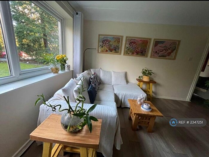 1 Bedroom Flat To Rent In Moor End Court, Salford, M7