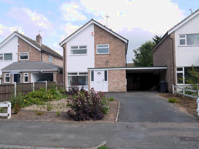 3 Bedroom Detached House To Rent In Yelverton Avenue, Leicester, LE5