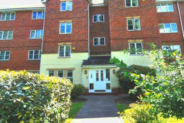 1 Bedroom Flat To Rent In Manley Road, Manchester, M16