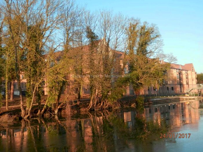 1 Bedroom Apartment To Rent In Little Paxton, PE19