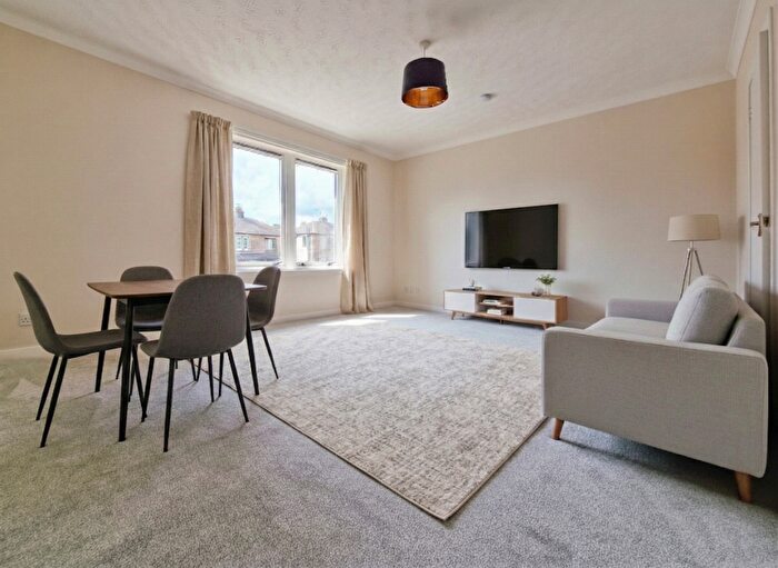 2 Bedroom Flat For Sale In / Marionville Medway, Edinburgh, EH7