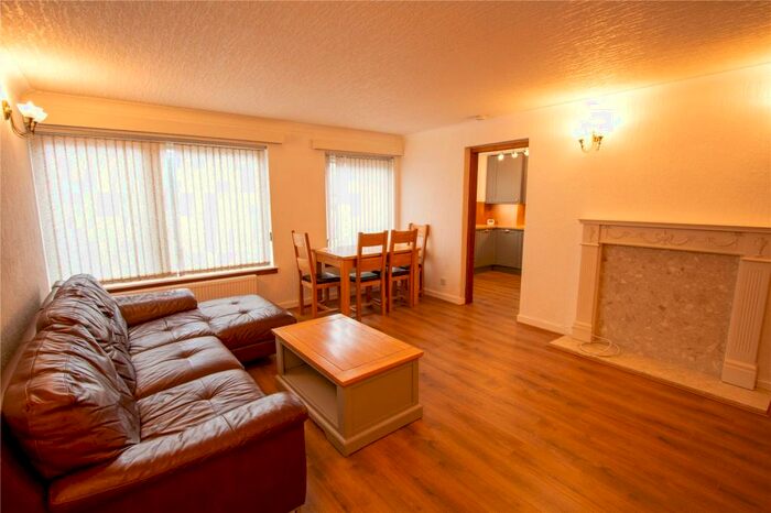 2 Bedroom Flat To Rent In Western Gardens, Murrayfield Court, Edinburgh, EH12