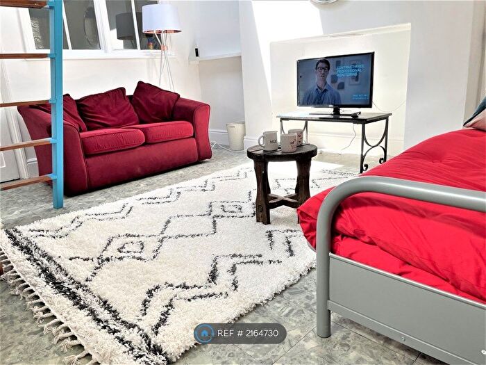 Studio To Rent In Castle Road, Cowes, PO31