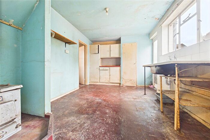 3 Bedroom Semi-Detached House For Sale In Abbots Road, Burghfield Common, Reading, RG7