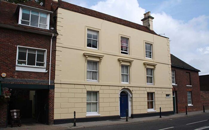 1 Bedroom Flat To Rent In Oaten Hill, Canterbury, CT1