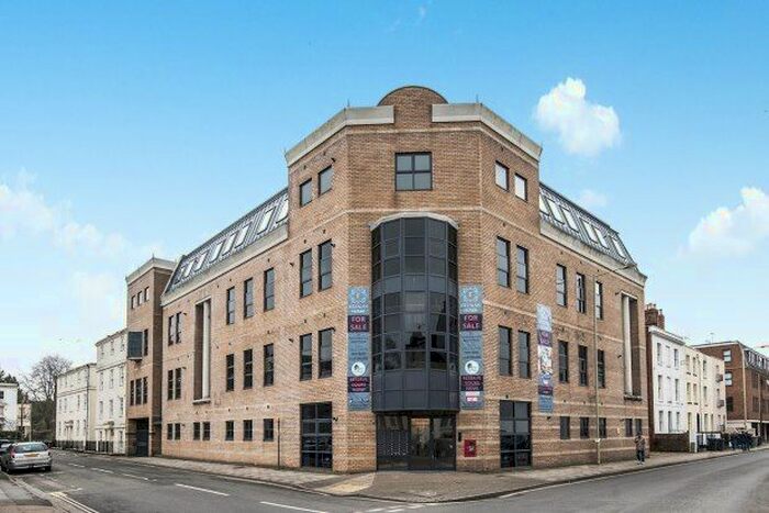 2 Bedroom Flat To Rent In Park Road, Gloucester, GL1