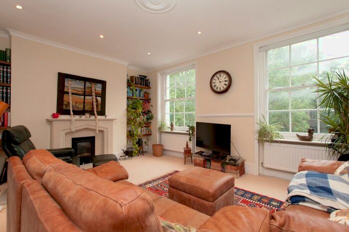 2 Bedroom Flat To Rent In Myddelton Square, Myddelton Passage, EC1R