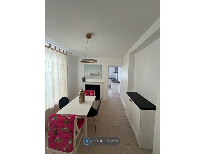 3 Bedroom Terraced House To Rent In Windsor Street, Swansea, SA2