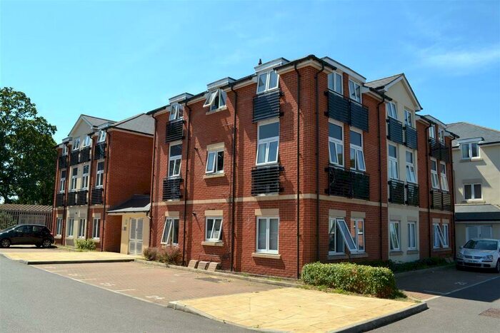 2 Bedroom Apartment To Rent In Boundary Place - Tadley, RG26