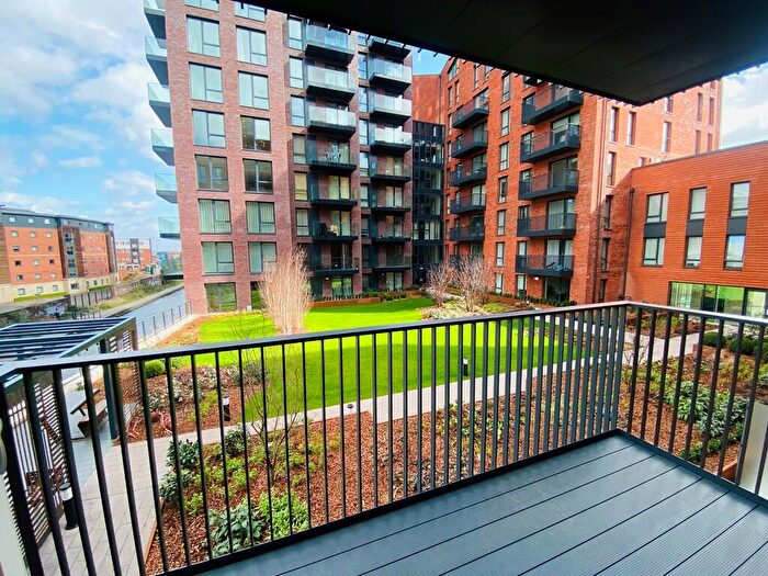 2 Bedroom Apartment To Rent In The Colmore, Snow Hill Wharf, Shadwell Street, Birmingham, B4