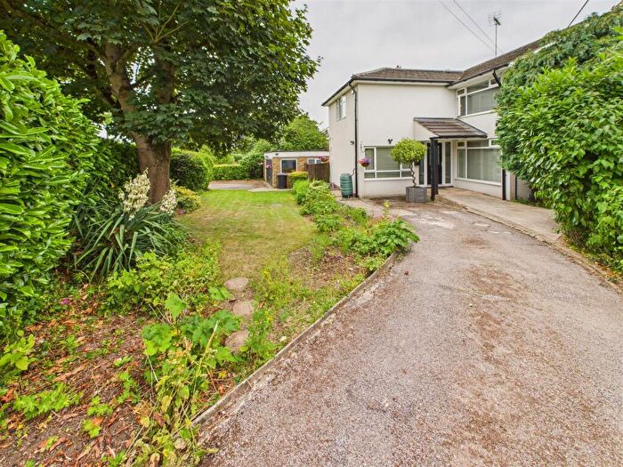 4 Bedroom Detached House For Sale In The Street, Galleywood, Chelmsford, CM2