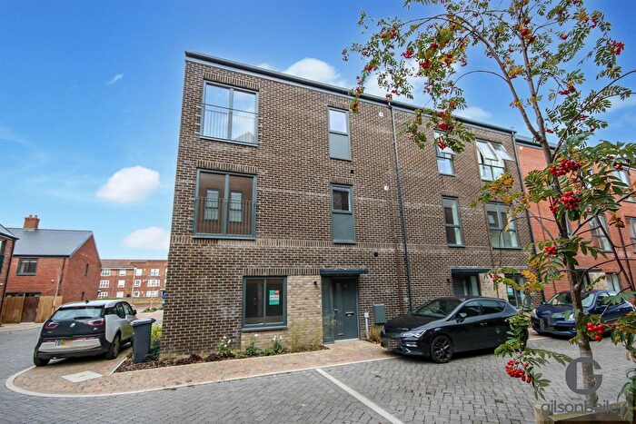 2 Bedroom Maisonette For Sale In Printworks Drive, Norwich, NR3