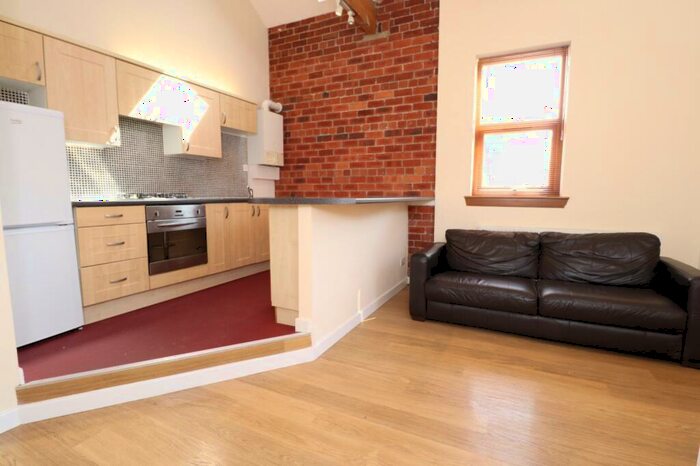 1 Bedroom Flat To Rent In Paisley Grove, Leeds, West Yorkshire, LS12