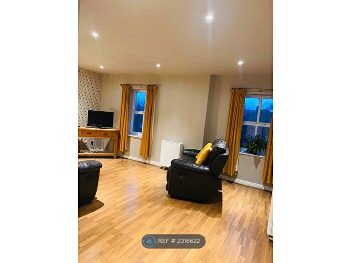 2 Bedroom Flat To Rent In Upper Parliament Street, Liverpool, L8