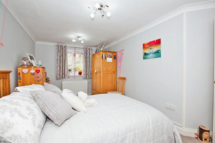 2 Bedroom Apartment For Sale In South Street, Yeovil, BA20
