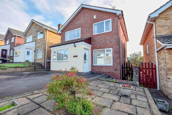 3 Bedroom Detached House To Rent In Glen Mavis Way, Barry, CF62