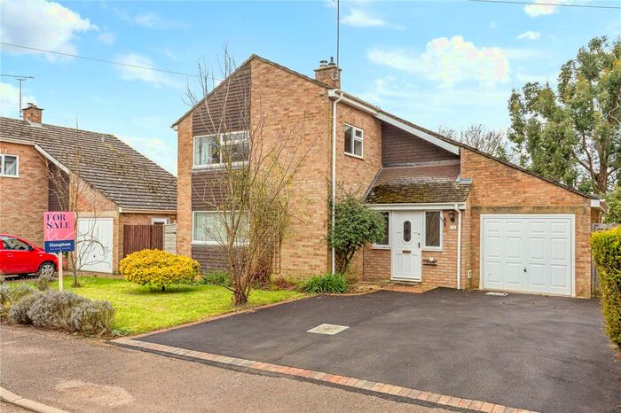 4 Bedroom Detached House For Sale In Heath Close, Milcombe, Banbury, Oxfordshire OX15