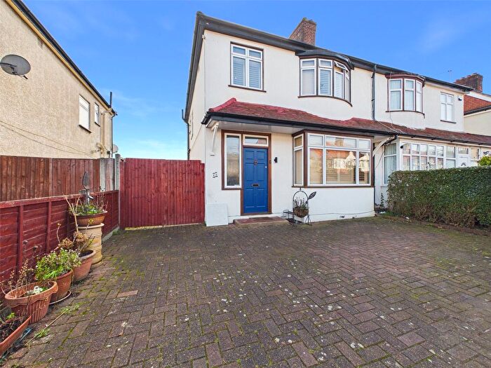 3 Bedroom Semi Detached House To Rent In Argyle Avenue, Hounslow, TW3