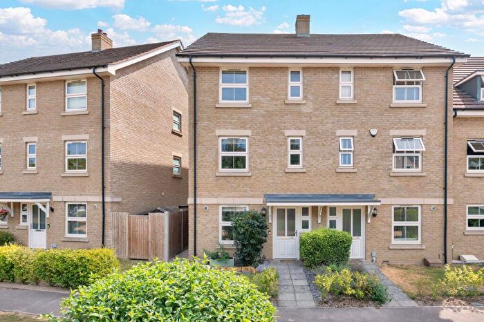 3 Bedroom End Of Terrace House For Sale In Browning Close, Royston, SG8