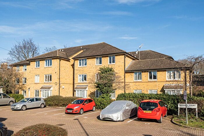 2 Bedroom Flat For Sale In Malyons Road, London, SE13