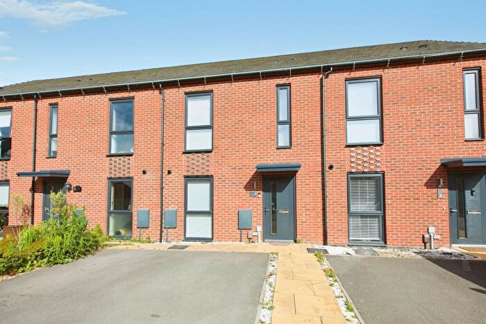 3 Bedroom Terraced House For Sale In Myrtle Drive, Branston, Burton-On-Trent, DE14