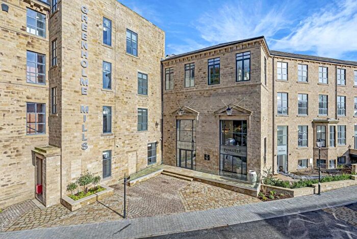 2 Bedroom Flat To Rent In Iron Row, Burley In Wharfedale, Ilkley, West Yorkshire, LS29