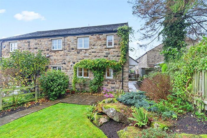 3 Bedroom Property For Sale In Smithy Lane, Wilsden, Bradford, BD15