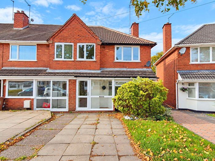3 Bedroom End Of Terrace House To Rent In Linton Road, Great Barr, Birmingham, B43