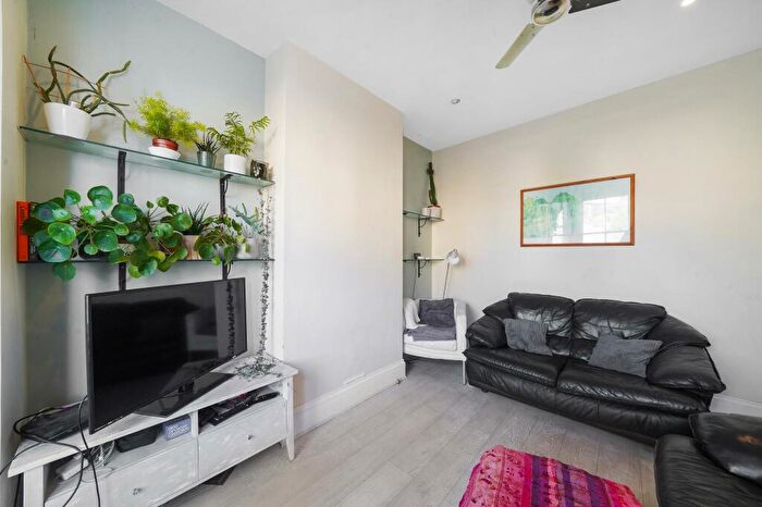 4 Bedroom Terraced House To Rent In Landcroft Road, East Dulwich, London, SE22