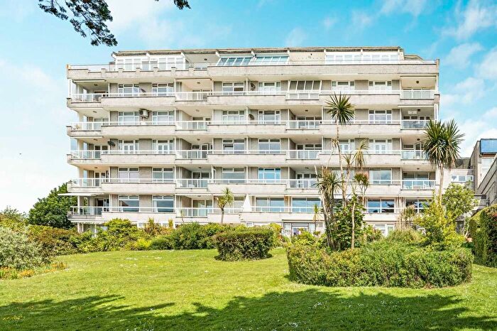 2 Bedroom Flat For Sale In Park Hill Road, Torquay, Devon, TQ1