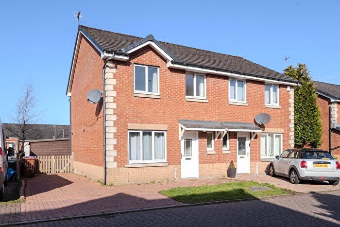 3 Bedroom Semi Detached House For Sale In Currie Place, Glasgow, G20