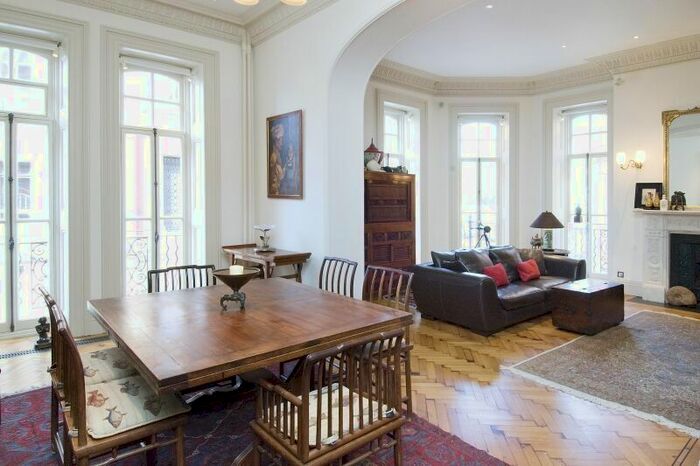 4 Bedroom Flat To Rent In Kensington Gore, London, SW7
