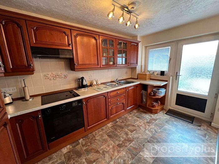 2 Bedroom Semi-Detached House For Sale In Tylcha Fach Estate, Porth, Rhondda Cynon Taff, CF39