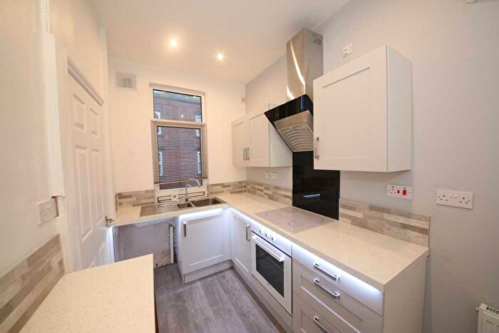 2 Bedroom Terraced House To Rent In East Park Place, Leeds, West Yorkshire, LS9
