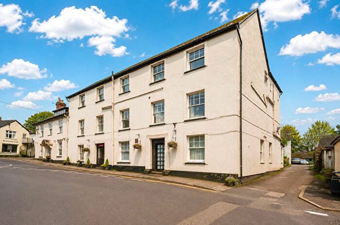 2 Bedroom Flat For Sale In High Street, Dulverton, Somerset, TA22