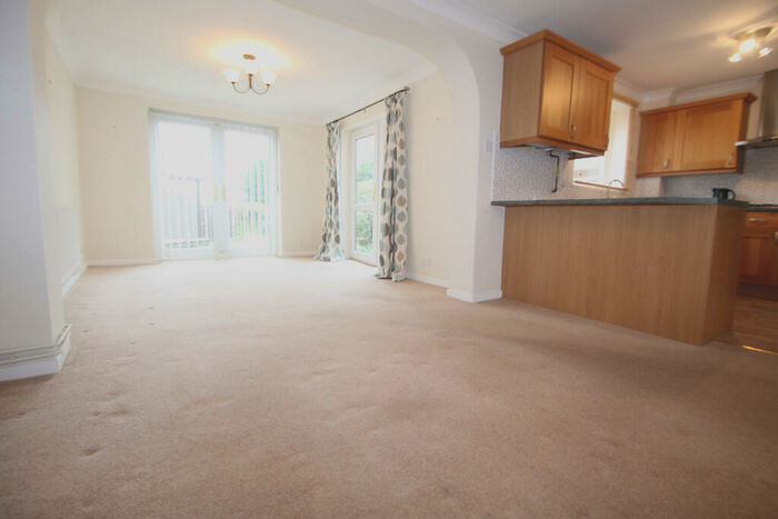 3 Bedroom House To Rent In Alma Road, Orpington, BR5
