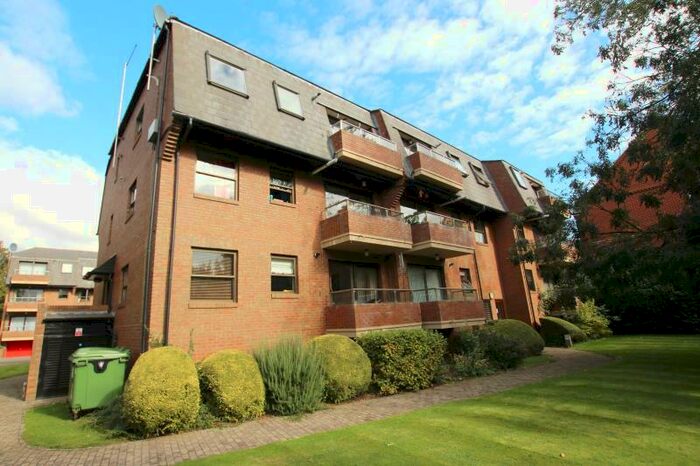 1 Bedroom Apartment To Rent In Furnished Apartment - Thorpe Road, Peterborough, PE3