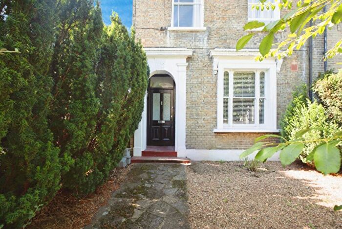 1 Bedroom Maisonette To Rent In Tyrwhitt Road London, SE4