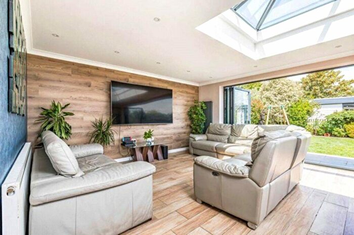 5 Bedroom Detached House To Rent In Cemetery Lane, Emsworth, West Sussex, PO10