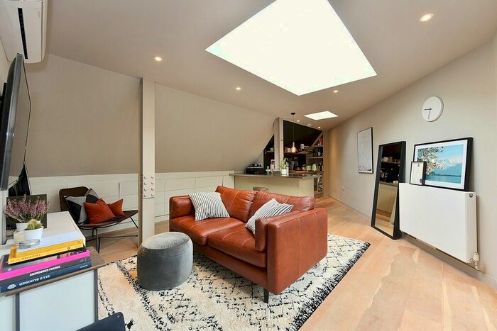 1 Bedroom Flat To Rent In Effie Road, Fulham, SW6
