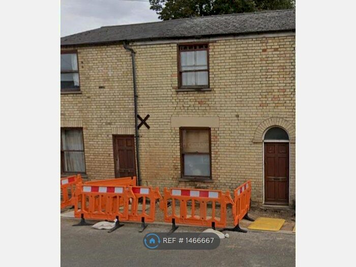 4 Bedroom Terraced House To Rent In Histon Road, Cambridge, CB4