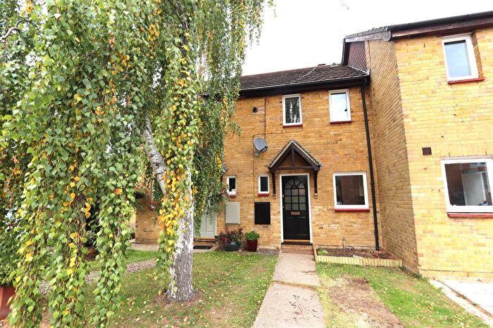 2 Bedroom End Of Terrace House To Rent In Greding Walk, Hutton, Brentwood, CM13