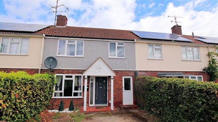 3 Bedroom Terraced House To Rent In Corwen Road, Tilehurst, Reading, RG30