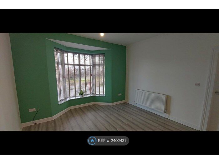 2 Bedroom Flat To Rent In Walsall Road, Cannock, WS11