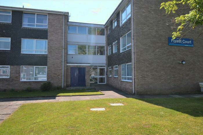 2 Bedroom Flat To Rent In Forest Court, Forest Road, Moseley, B13