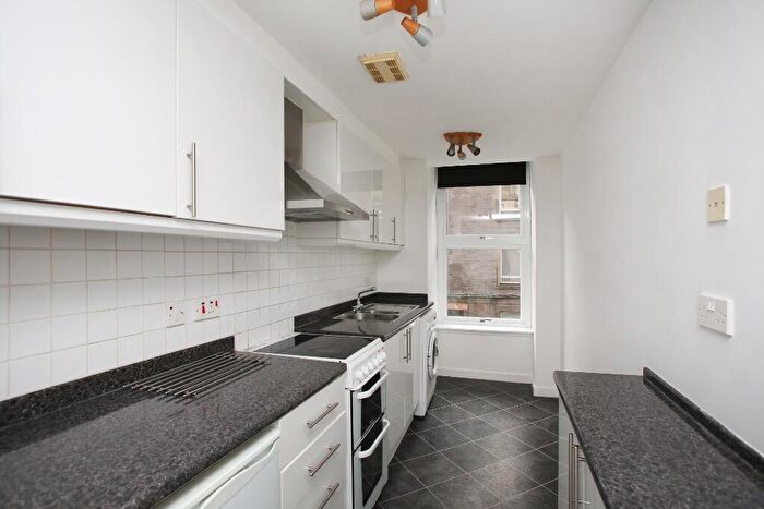 1 Bedroom Flat To Rent In Bothwell Street, Easter Road, Edinburgh, EH7