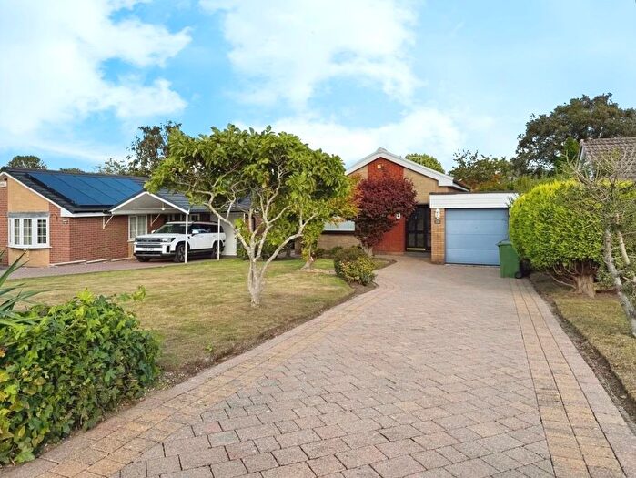 3 Bedroom Detached Bungalow For Sale In Platt Fold Road, Leigh, WN7