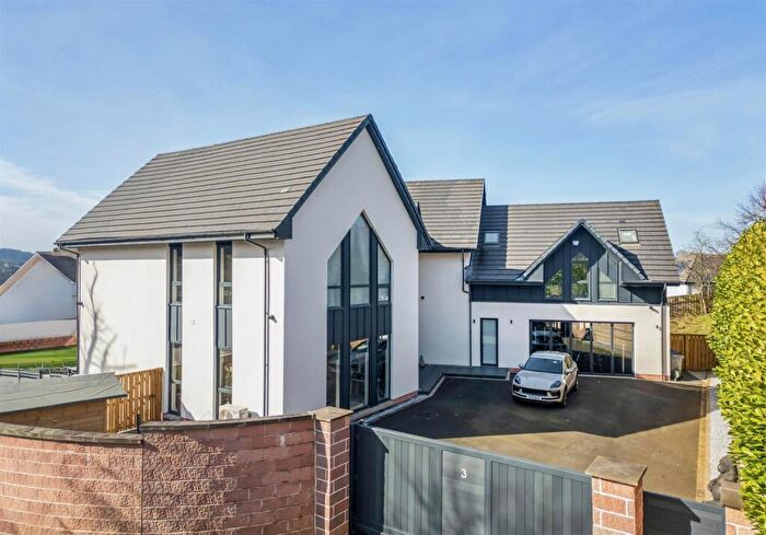 6 Bedroom House For Sale In Silverwood Gate, Bothwell, Glasgow, G71